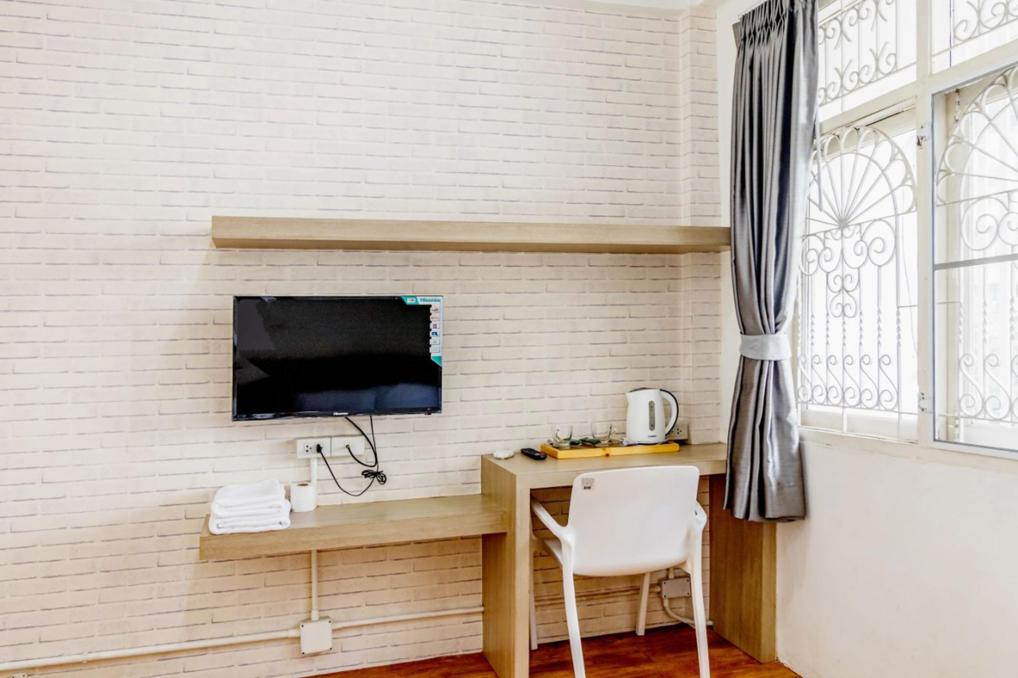 Ze Residence Bang Aor Station Bangkok Bagian luar foto
